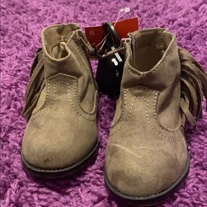 Children’s fringe bootie